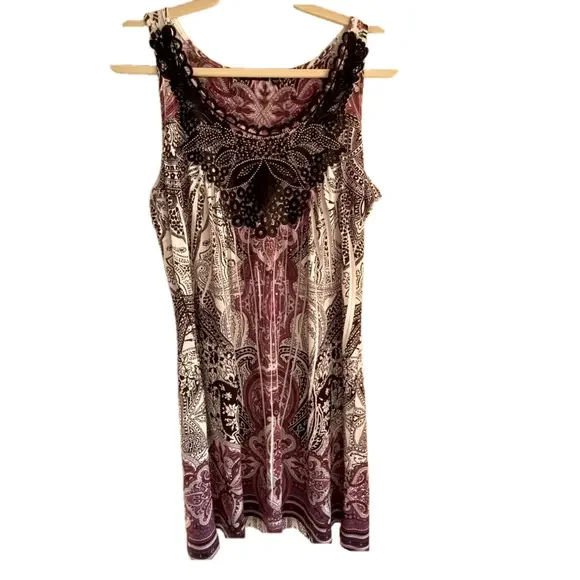 APT. 9 Dress Size M Sleeveless Embroidered with Rhinestones On Front - Picture 1 of 7